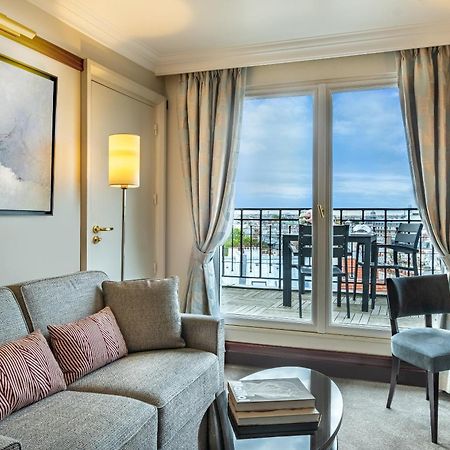 Hotel Pont Royal ปารีส ภายนอก รูปภาพ A suite at the hotel