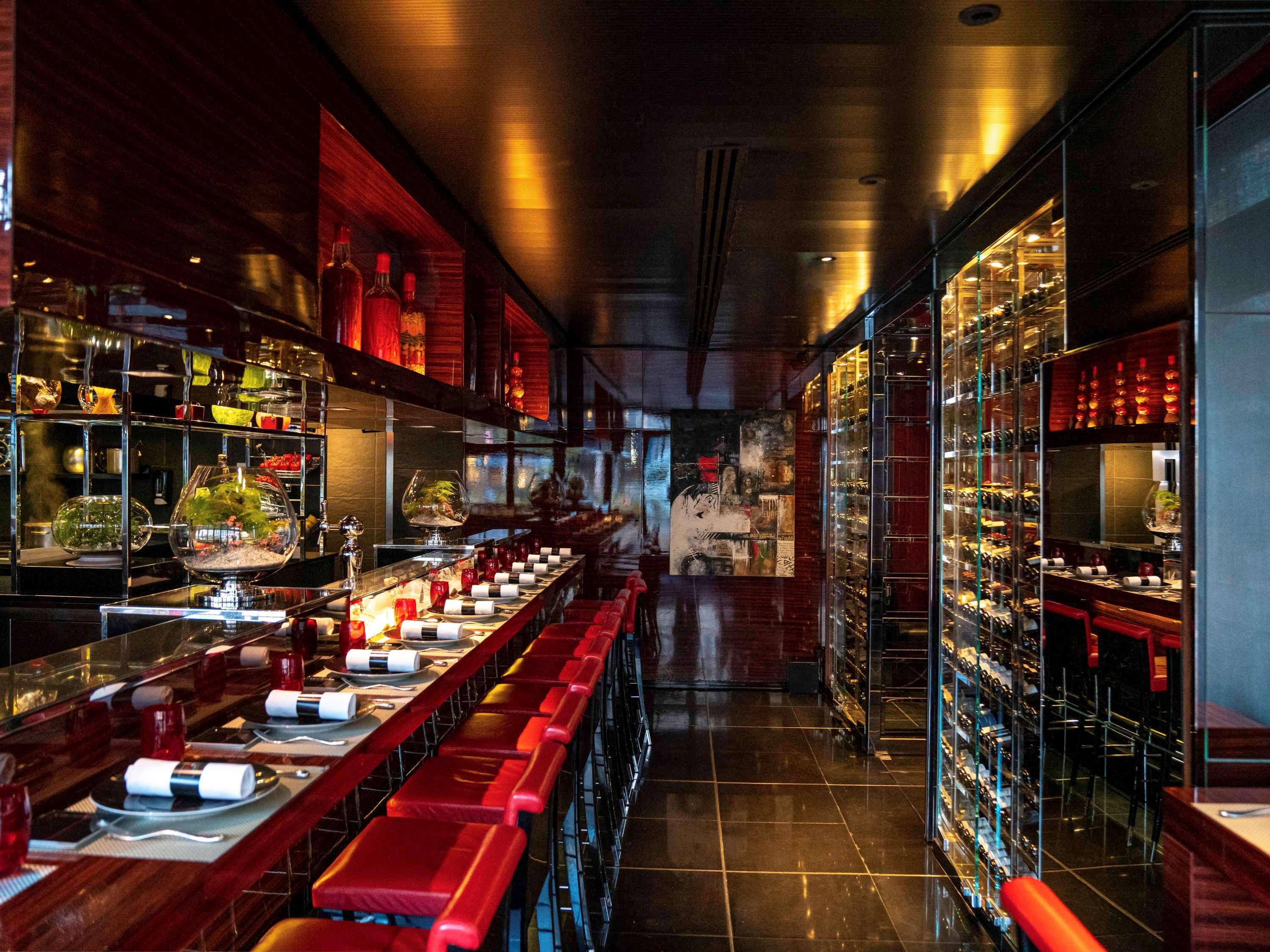 Hotel Pont Royal ปารีส ภายนอก รูปภาพ The bar at the restaurant