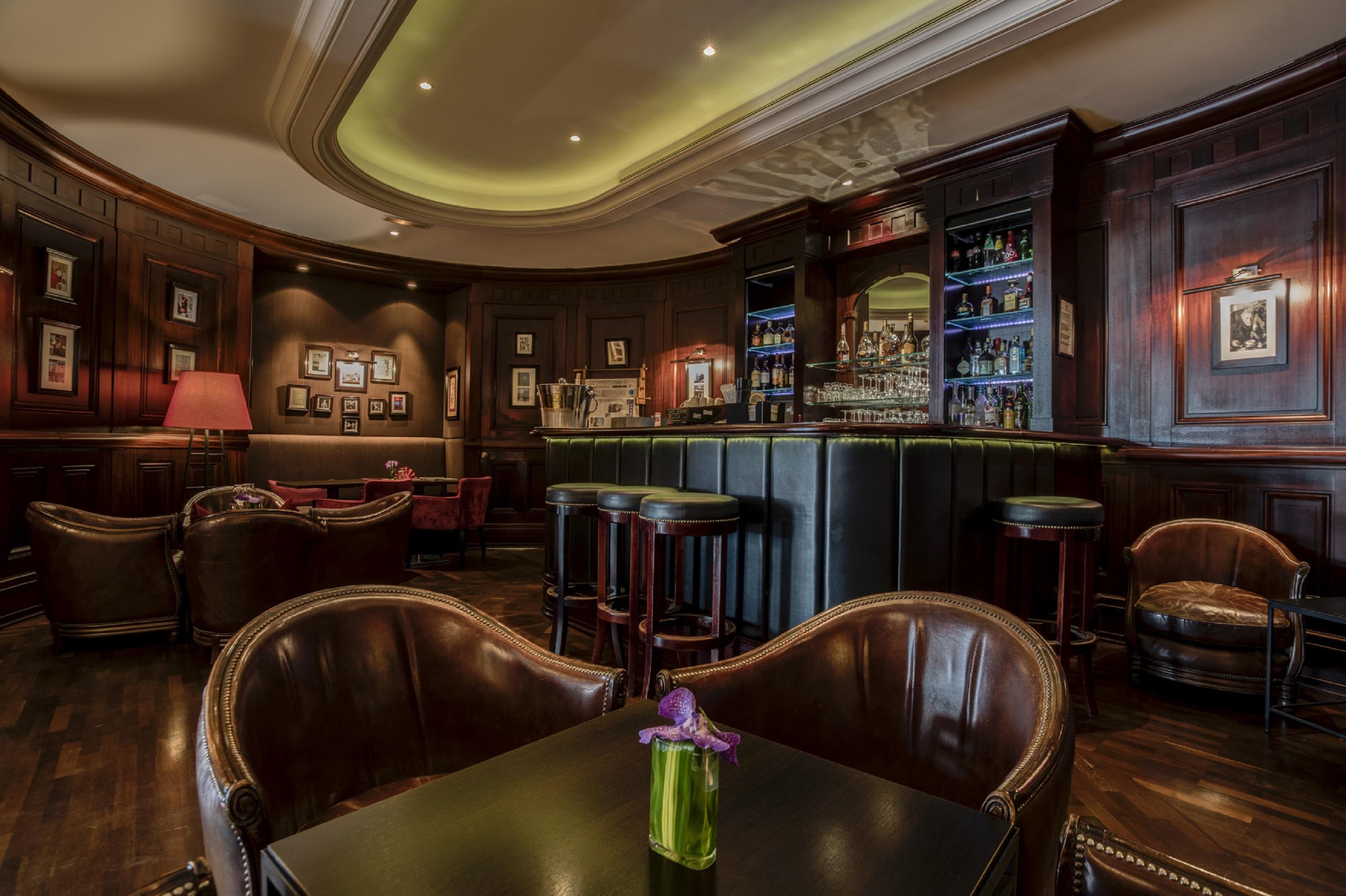 Hotel Pont Royal ปารีส ภายนอก รูปภาพ The bar at the St. Regis Istanbul